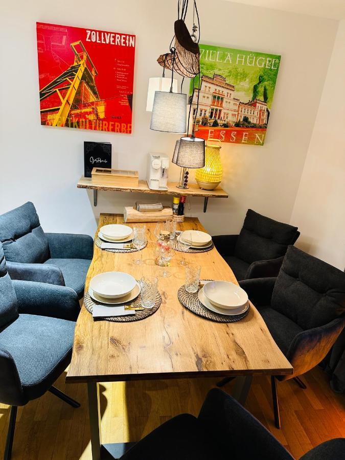 Stilvoll-Mit Balkon- Zentral - Netflix-Nespresso Lägenhet Essen Exteriör bild