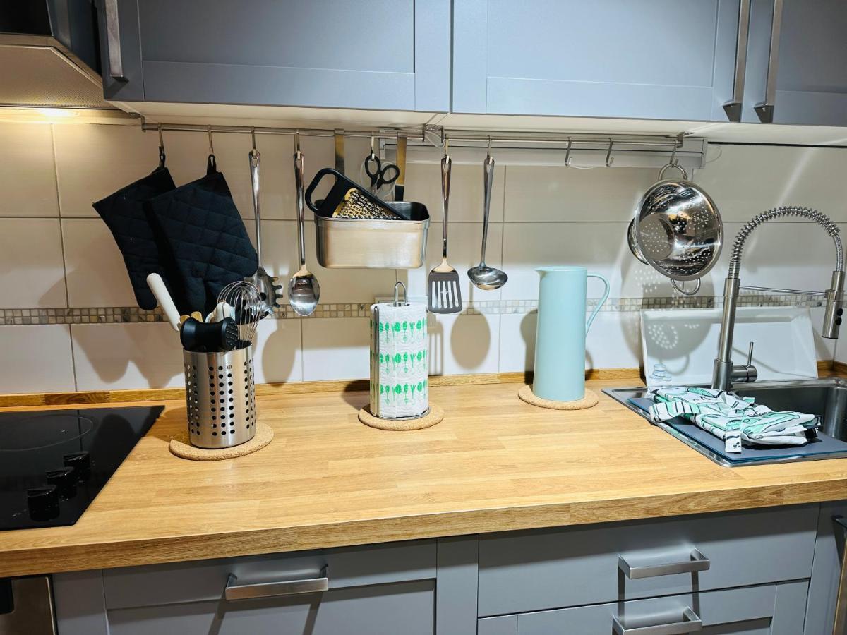 Stilvoll-Mit Balkon- Zentral - Netflix-Nespresso Lägenhet Essen Exteriör bild